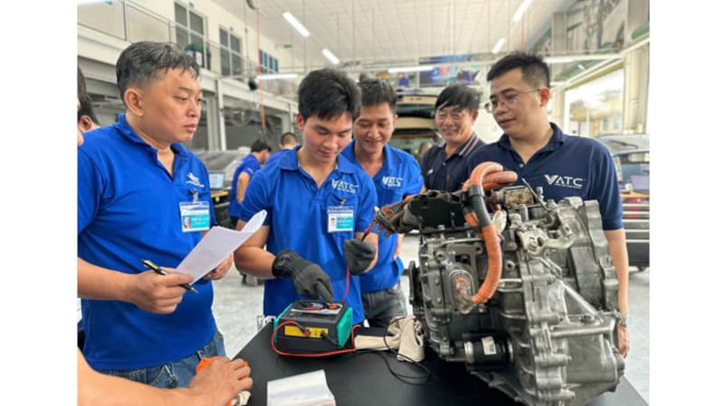 Đào tạo - Xuất khẩu nhân lực bán dẫn